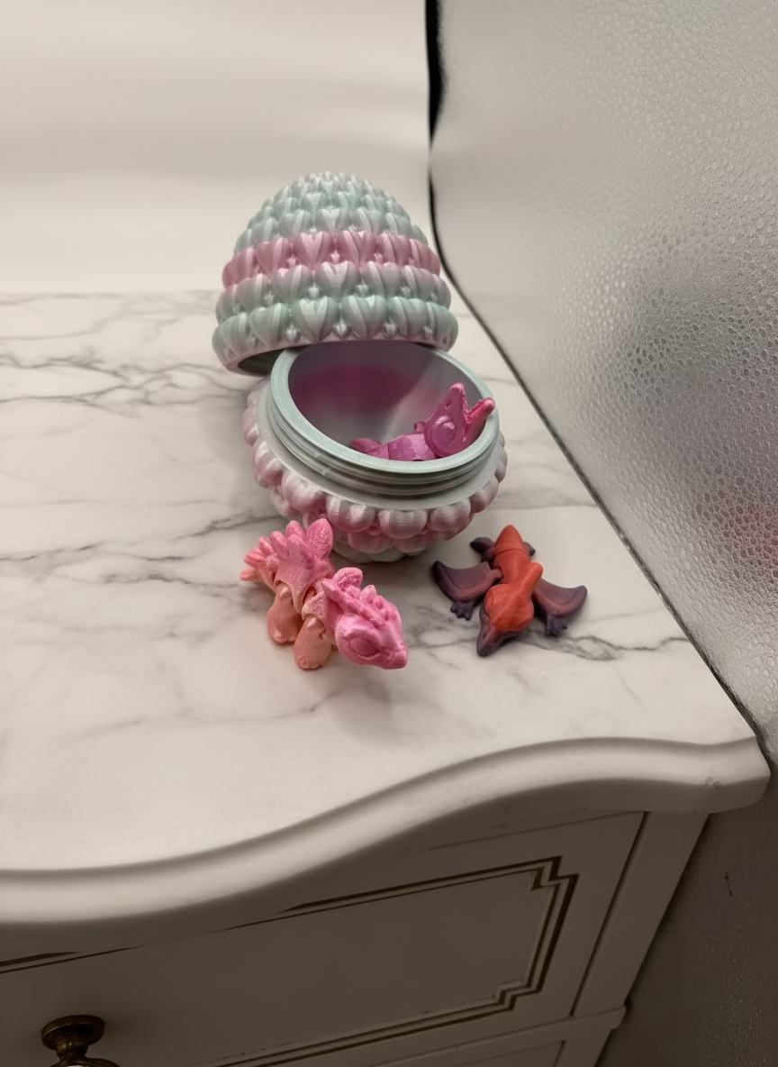 Multicolor surprise egg